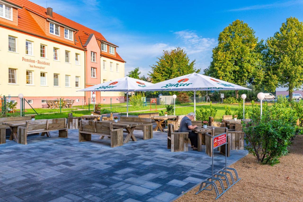 Hotel Und Restaurant "Zur Zwiebel" Peenemunde Exteriör bild