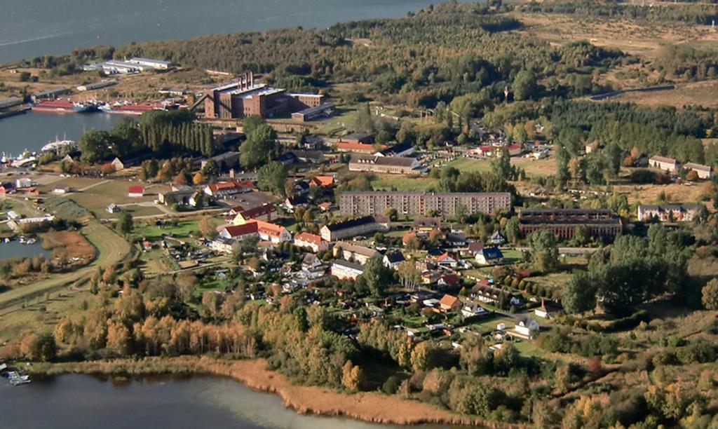 Hotel Und Restaurant "Zur Zwiebel" Peenemunde Exteriör bild